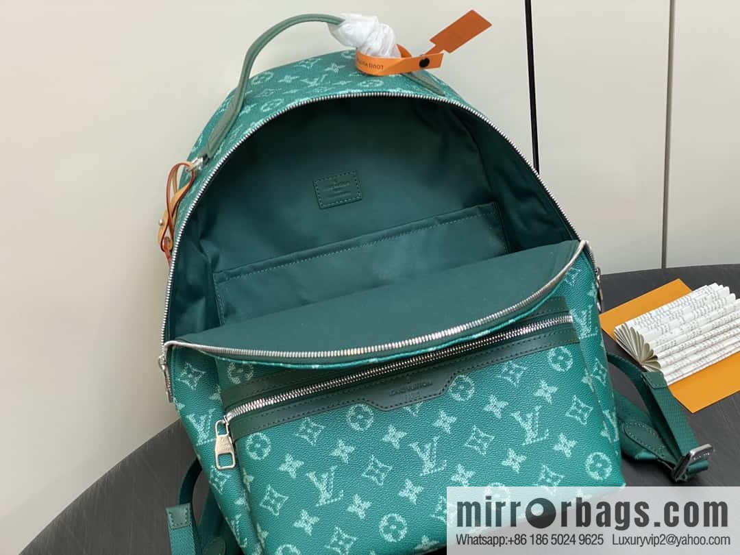 [Boutique‑grade] M12780 green, backpack series, this Discovery small backpack.