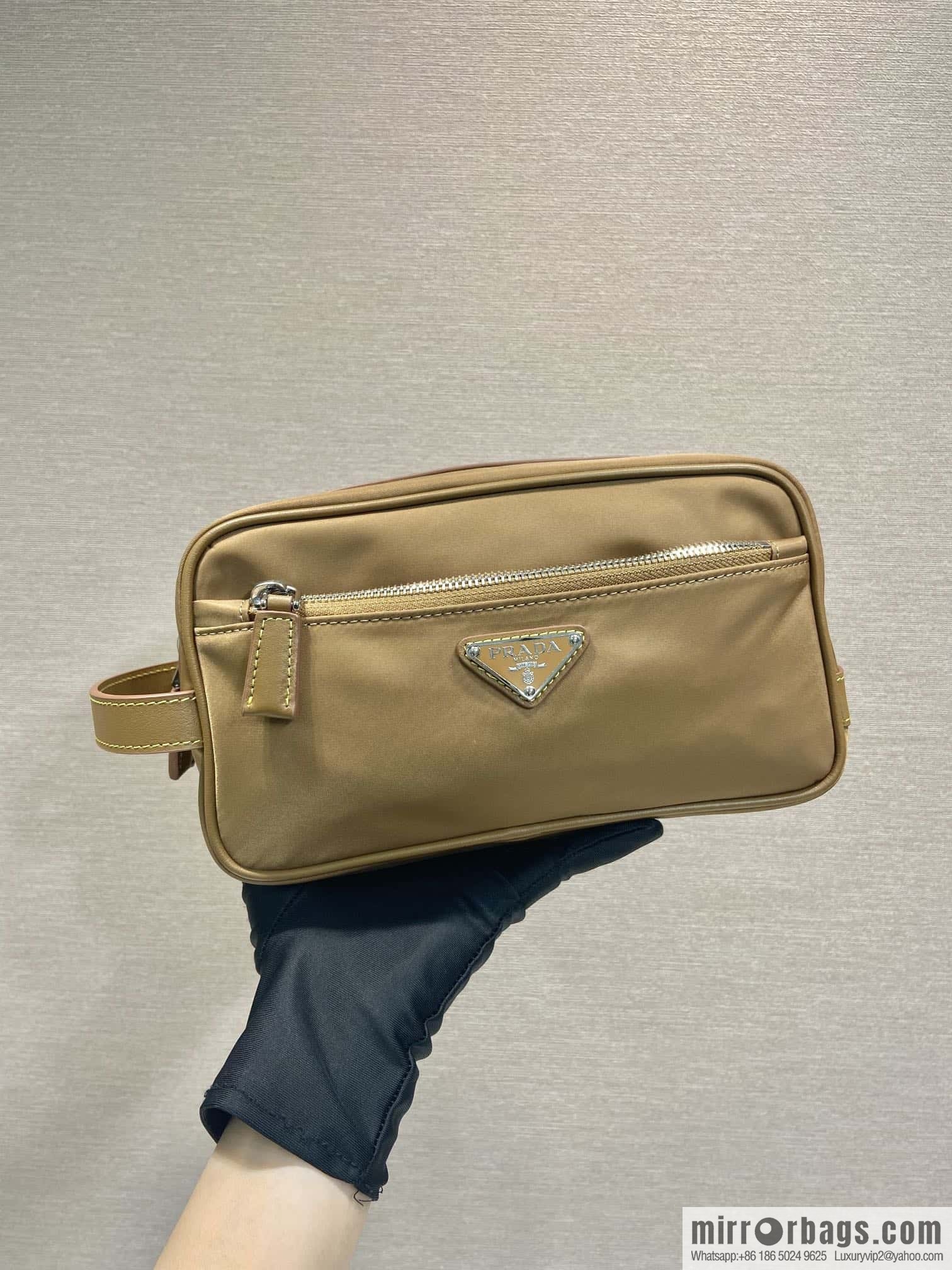 PRADA 🎉 new wash handbag 🎉 2NA819 storage bag, brown