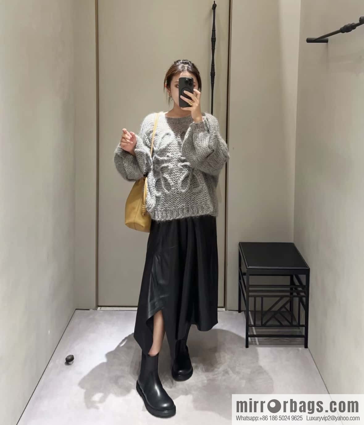 LOEWEFlamenco Purse large lucky bag 🔥 0802 yellow