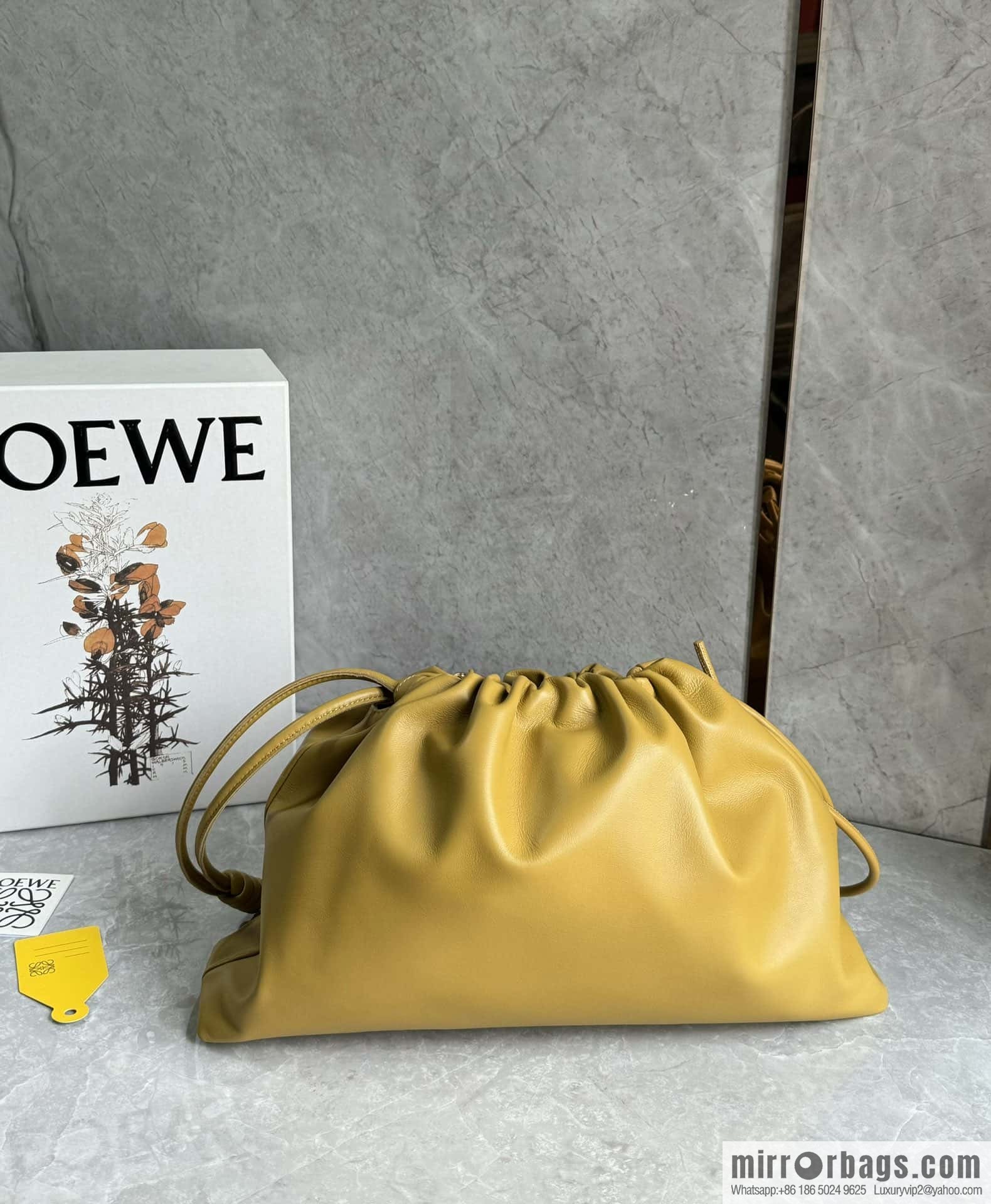LOEWEFlamenco Purse large lucky bag 🔥 0802 yellow