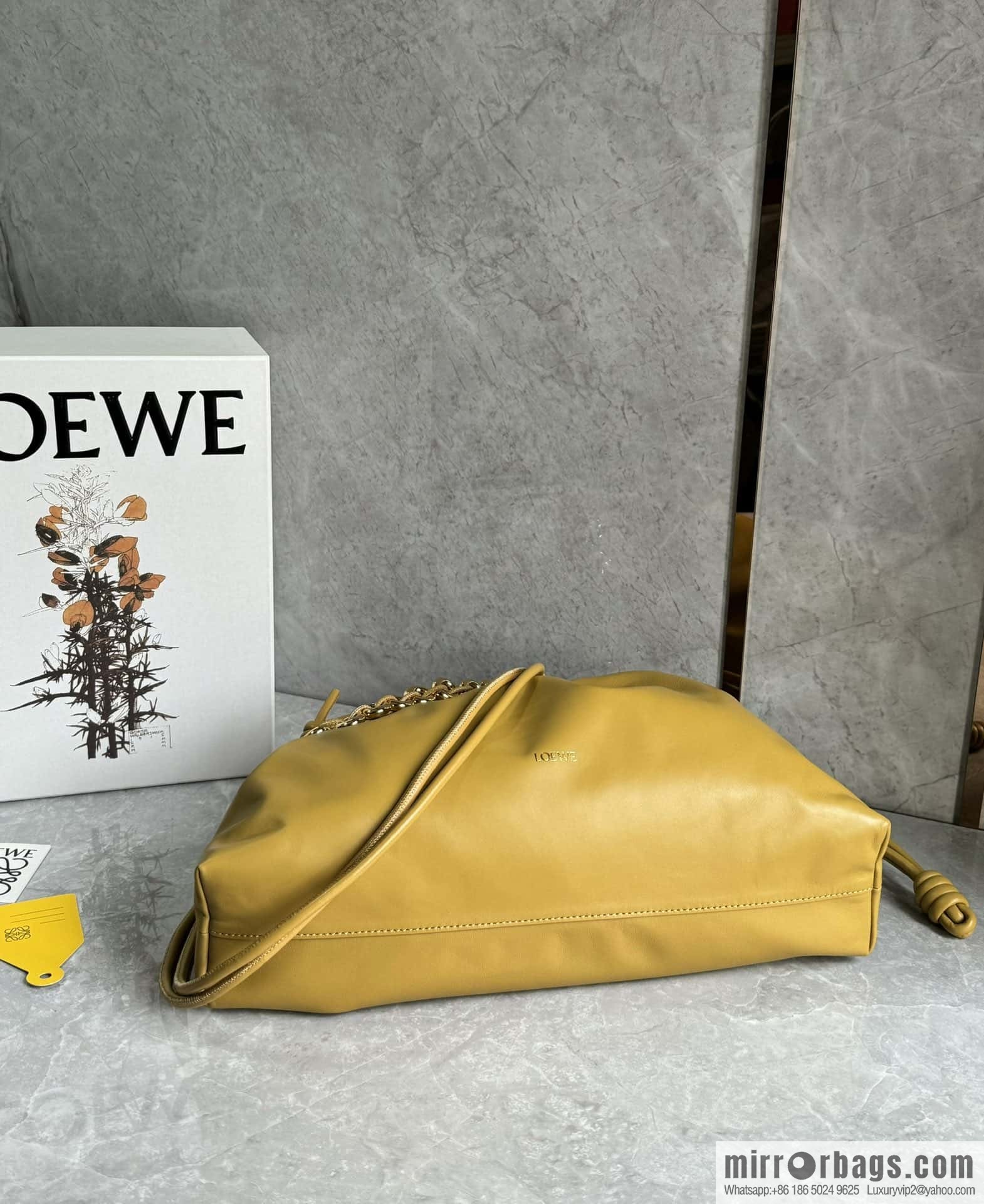 LOEWEFlamenco Purse large lucky bag 🔥 0802 yellow