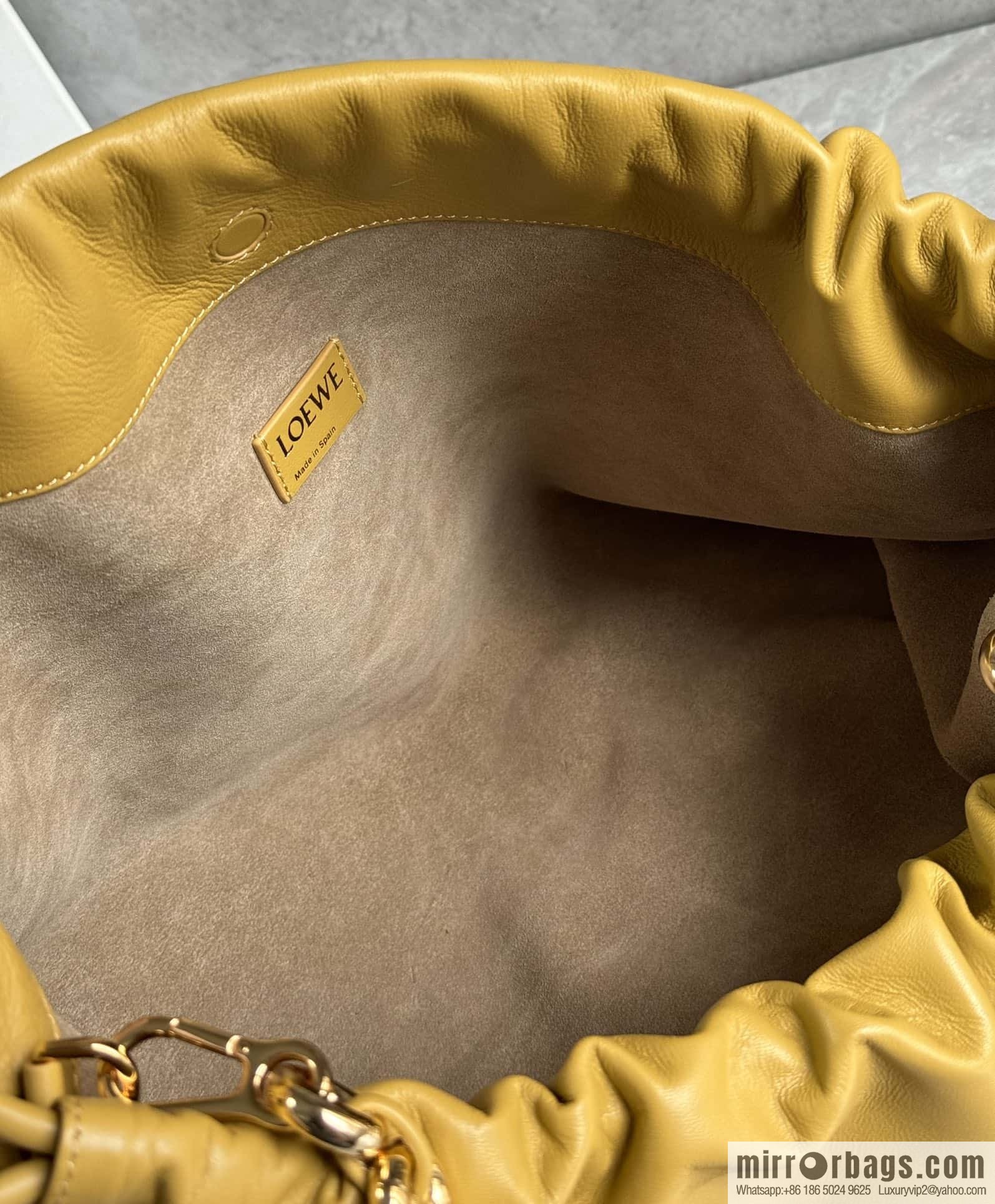 LOEWEFlamenco Purse large lucky bag 🔥 0802 yellow