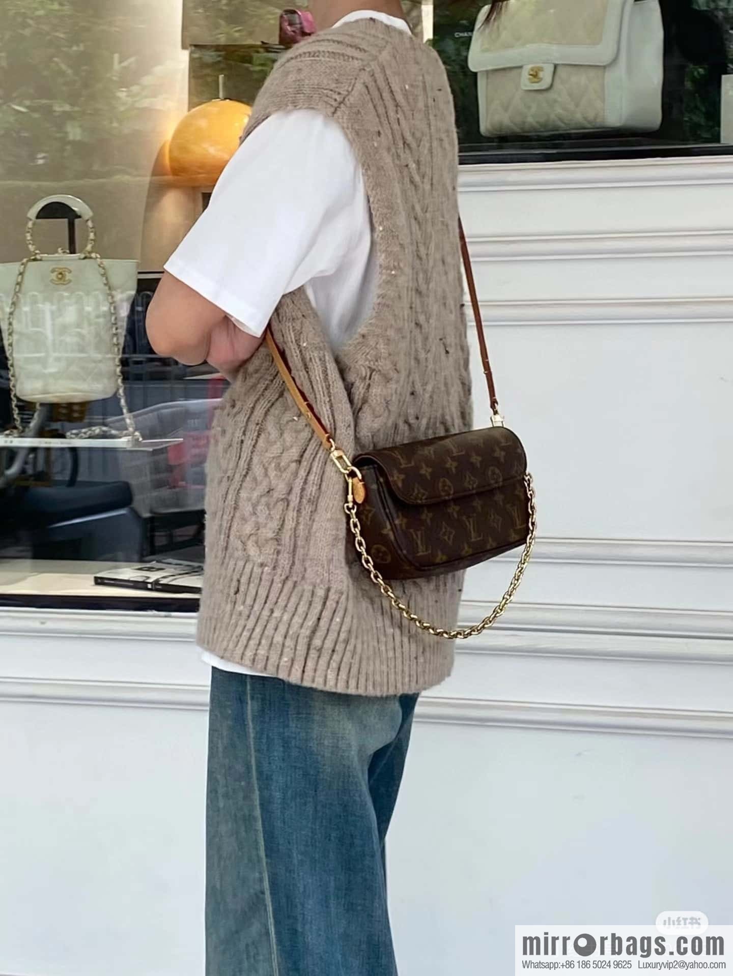 LV 𝐖𝐀𝐋𝐋𝐄𝐓 𝐎𝐍 𝐂𝐇𝐀𝐈𝐍 𝐈𝐕𝐘 Chip Rhombus Code Series #M