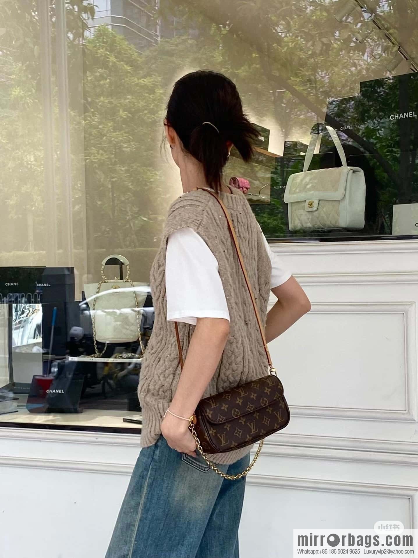 LV 𝐖𝐀𝐋𝐋𝐄𝐓 𝐎𝐍 𝐂𝐇𝐀𝐈𝐍 𝐈𝐕𝐘 Chip Rhombus Code Series #M
