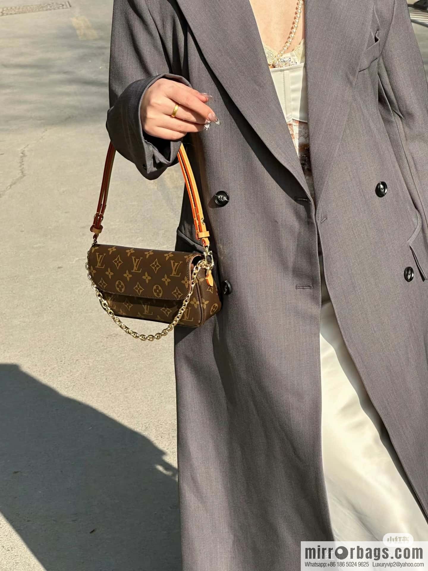 LV 𝐖𝐀𝐋𝐋𝐄𝐓 𝐎𝐍 𝐂𝐇𝐀𝐈𝐍 𝐈𝐕𝐘 Chip Rhombus Code Series #M