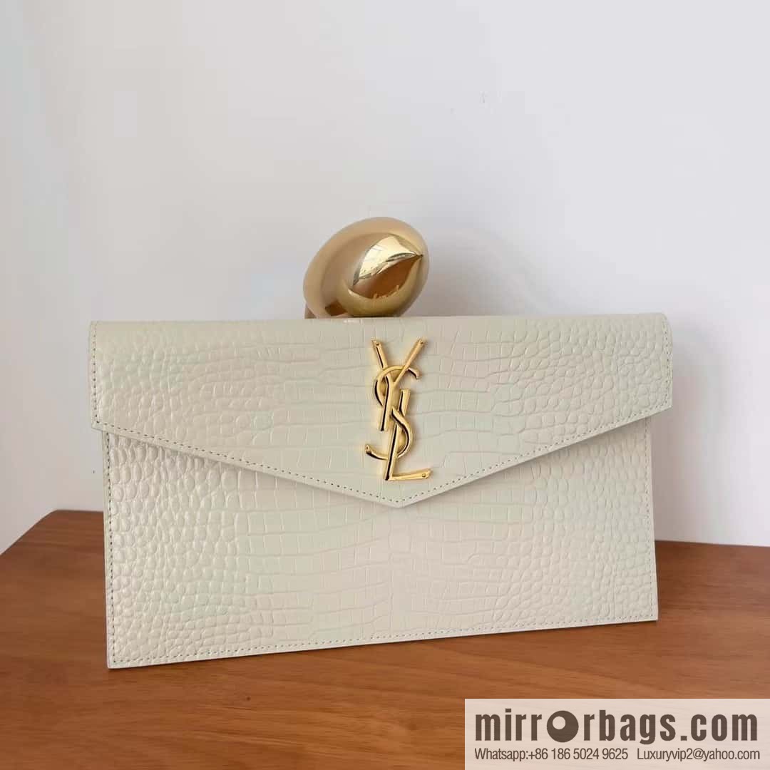 YSL 𝑼𝒑𝒕𝒐𝒘𝒏_ crocodile pattern clutch bag 565739 white/gold buckle