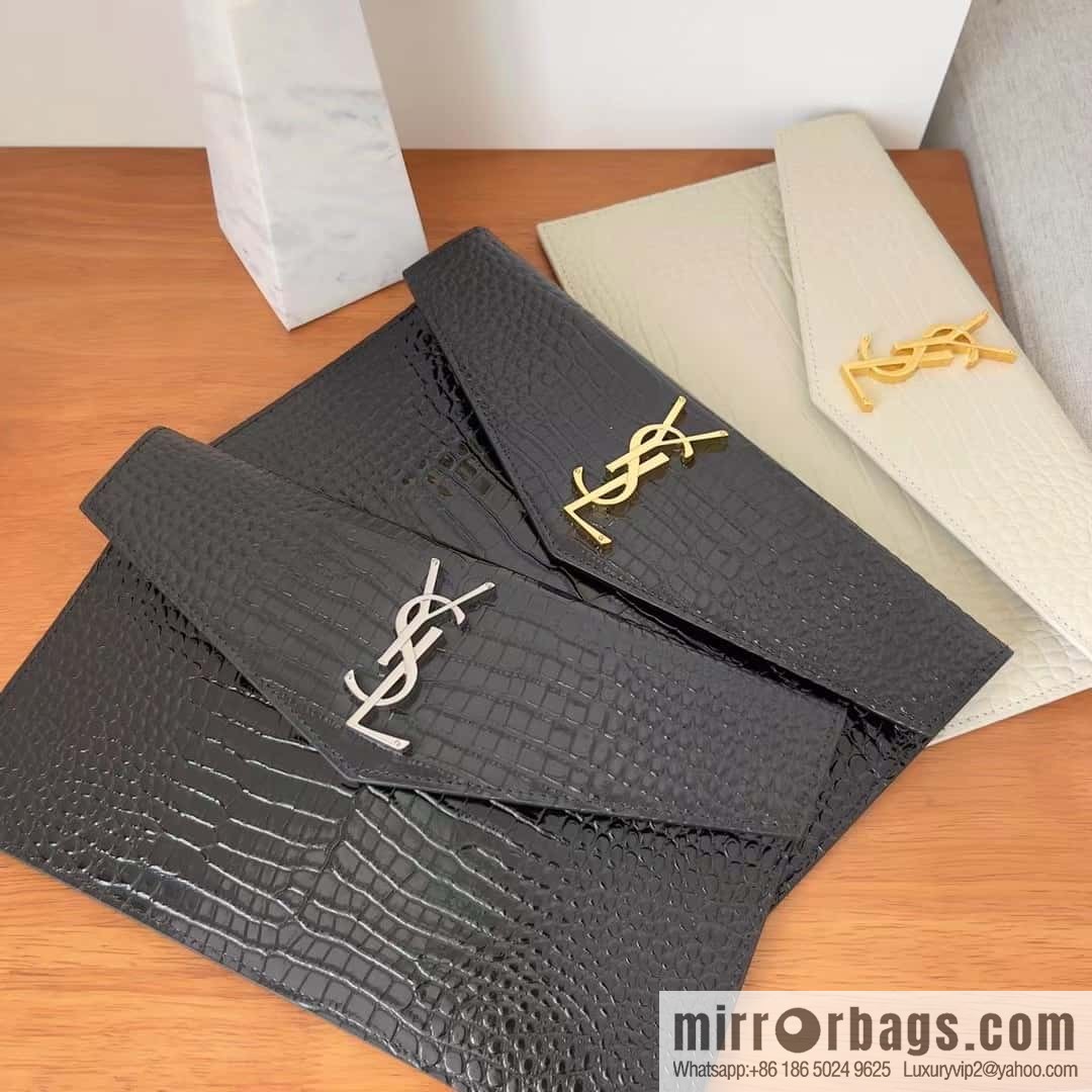 YSL 𝑼𝒑𝒕𝒐𝒘𝒏_ crocodile pattern clutch bag 565739 white/gold buckle
