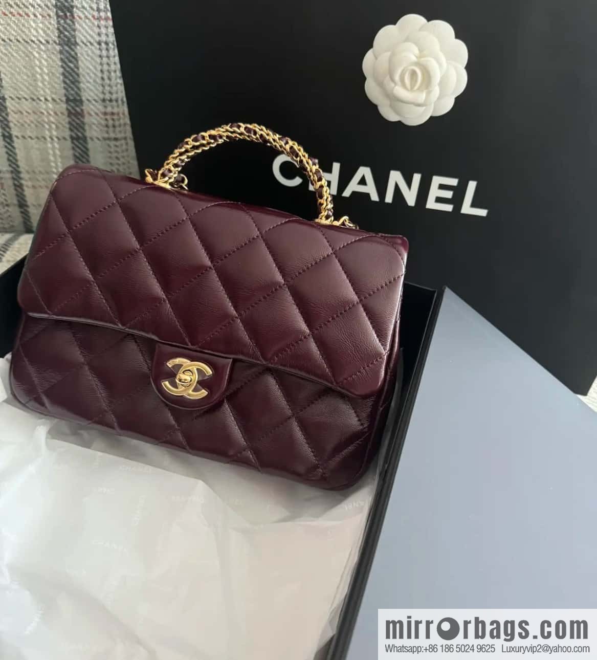 𝐂𝐇𝐀𝐍𝐄𝐋 𝟐𝟒𝐛 Flap New thick chain handle, burgundy, large AS5043 B17665 NZG79