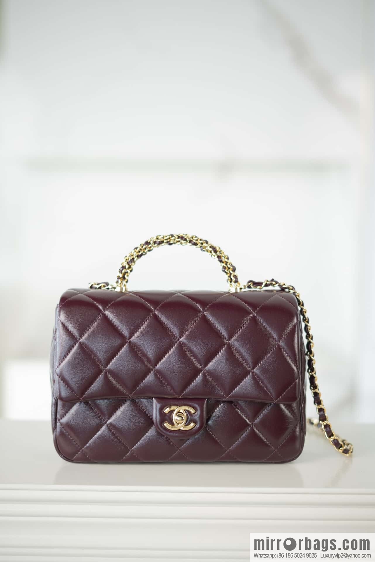 𝐂𝐇𝐀𝐍𝐄𝐋 𝟐𝟒𝐛 Flap New thick chain handle, burgundy, large AS5043 B17665 NZG79