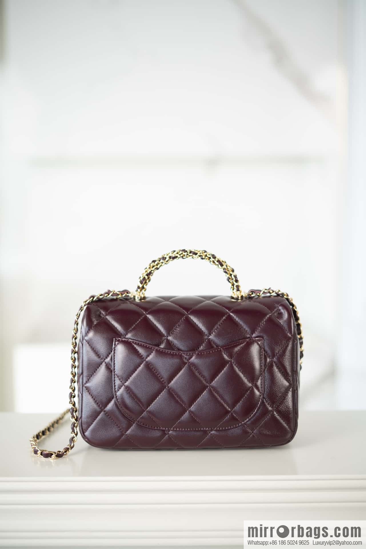 𝐂𝐇𝐀𝐍𝐄𝐋 𝟐𝟒𝐛 Flap New thick chain handle, burgundy, large AS5043 B17665 NZG79