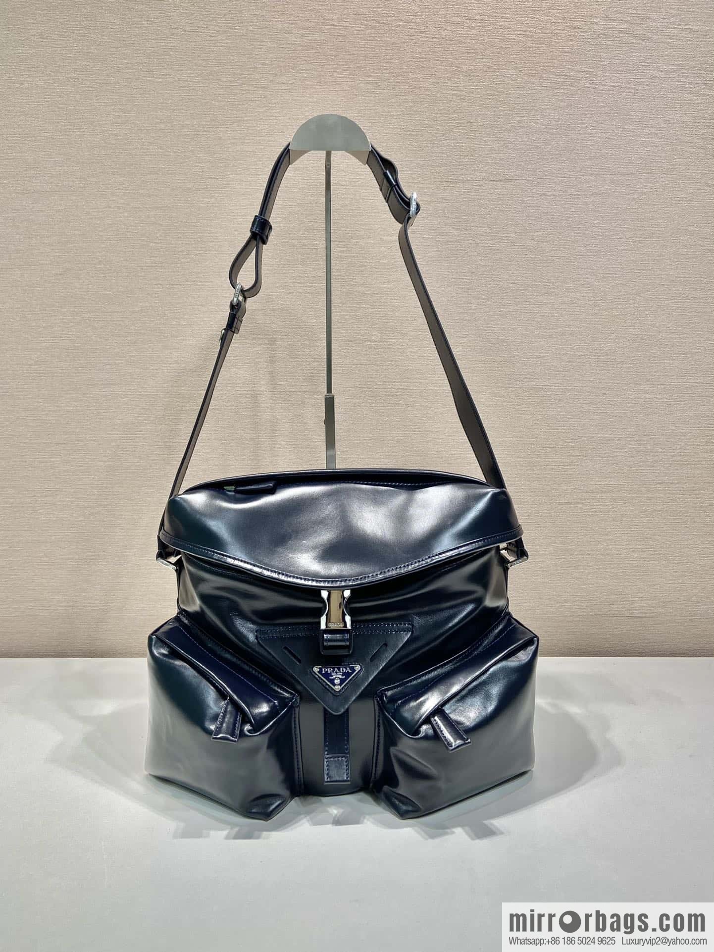 PRADA 🎉 new men's bag 🎉 2VD062 oil wax leather 🎉🎉 dark blue