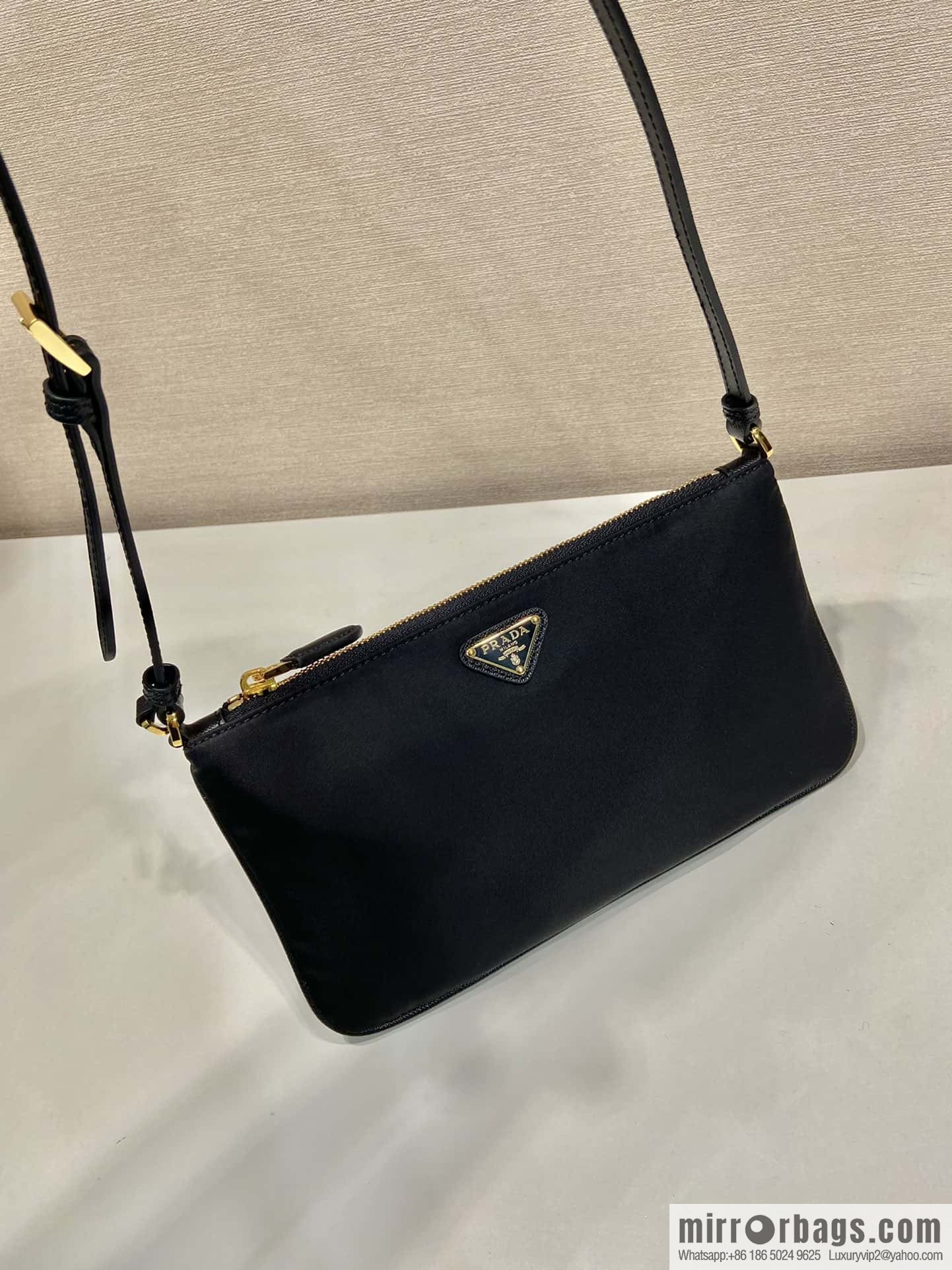 PRADA 🎉 new armpit bag 🎉 1NE545 long shoulder strap🎉🎉