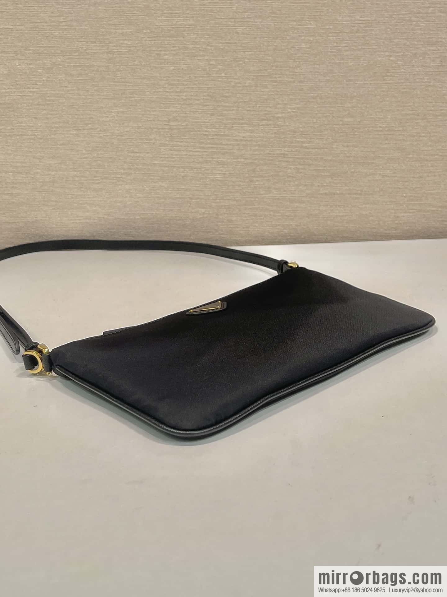 PRADA 🎉 new armpit bag 🎉 1NE545 long shoulder strap🎉🎉
