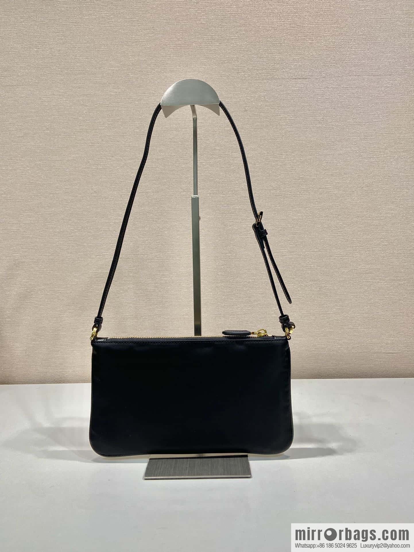 PRADA 🎉 new armpit bag 🎉 1NE545 long shoulder strap🎉🎉