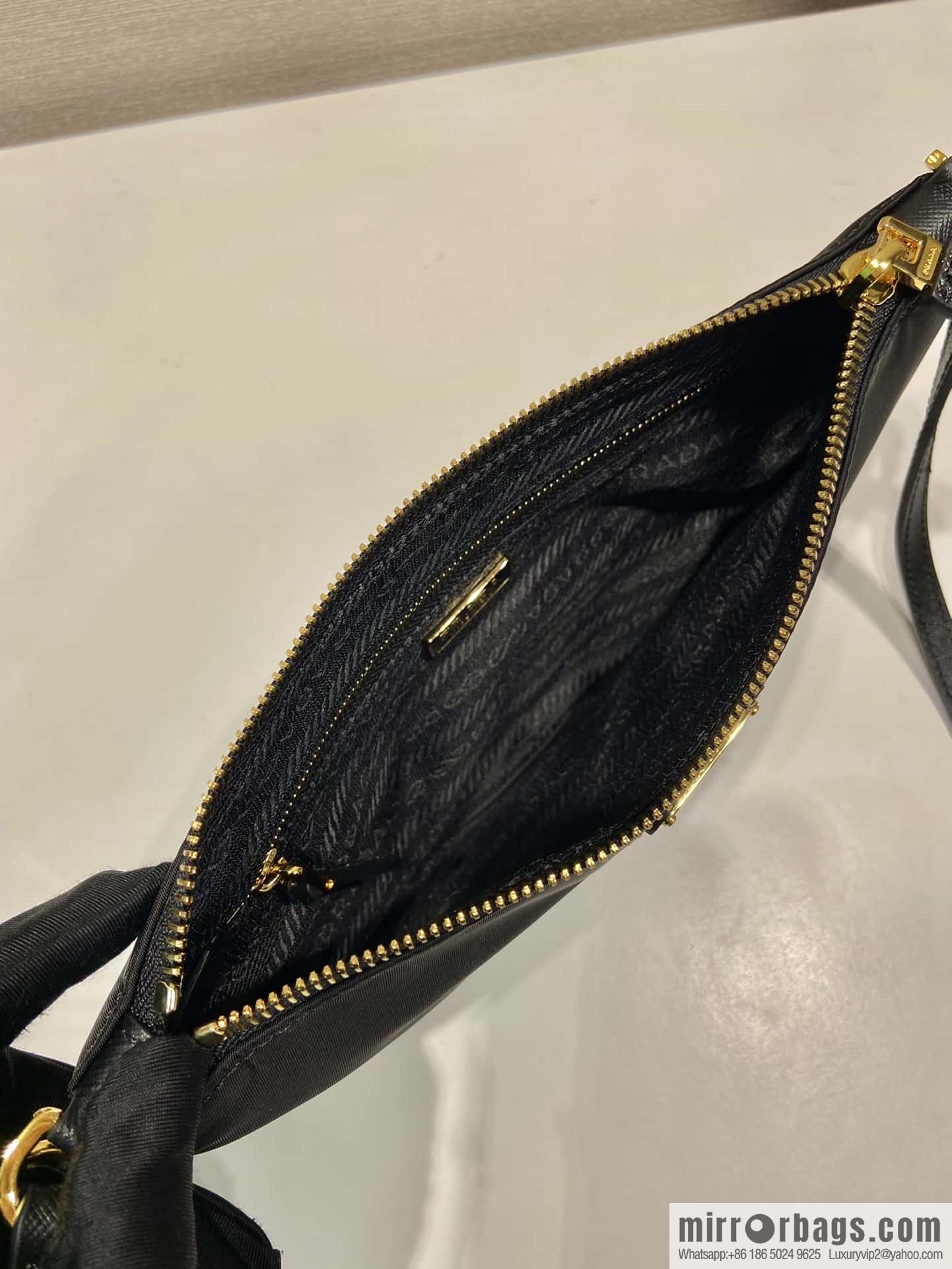 PRADA 🎉 new armpit bag 🎉 1NE545 long shoulder strap🎉🎉