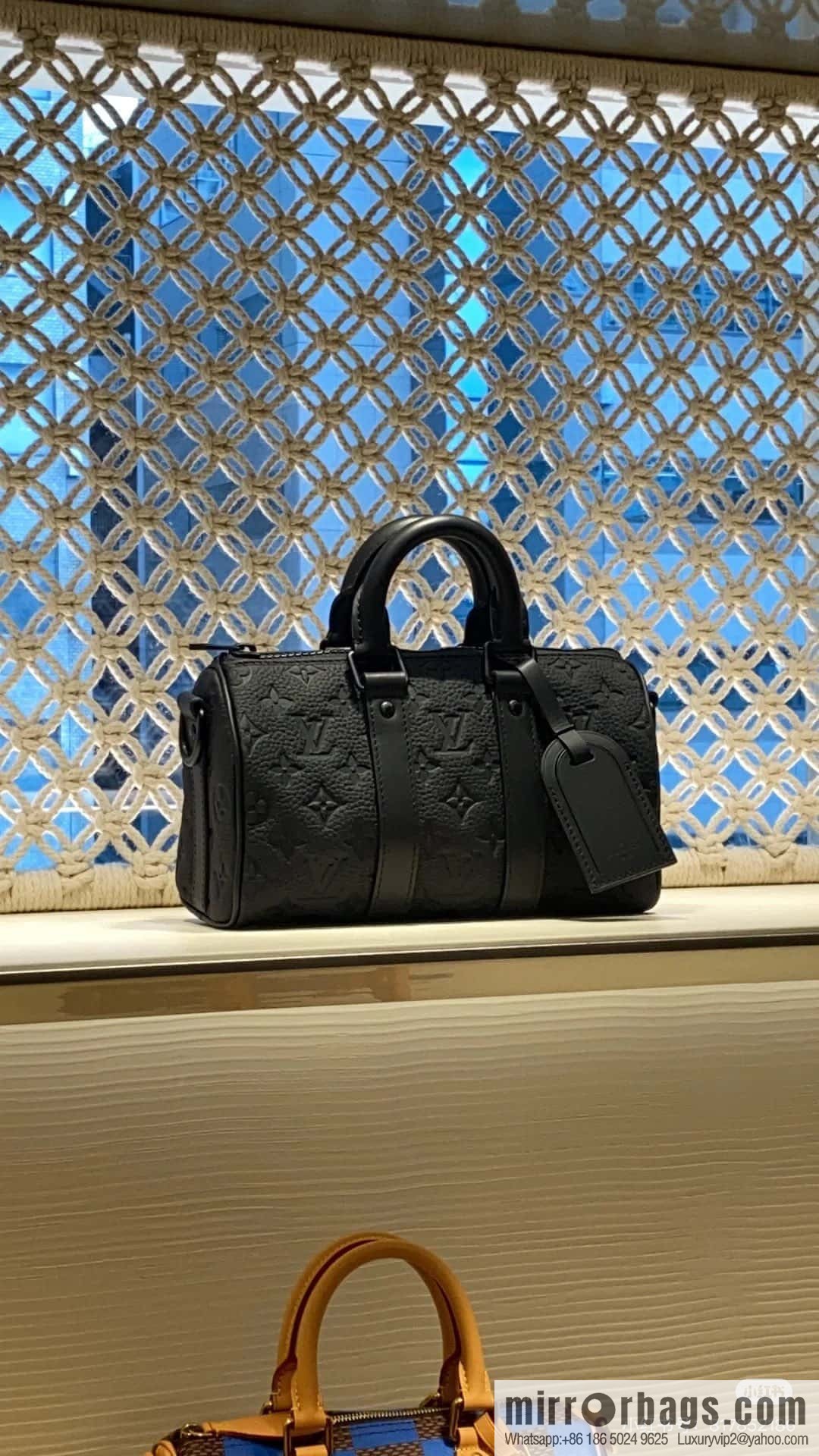 [Boutique‑grade] M20900 black full leather (opposite matte leather) pillow bag series KEEPALL XS handbag Keepall XS handbag