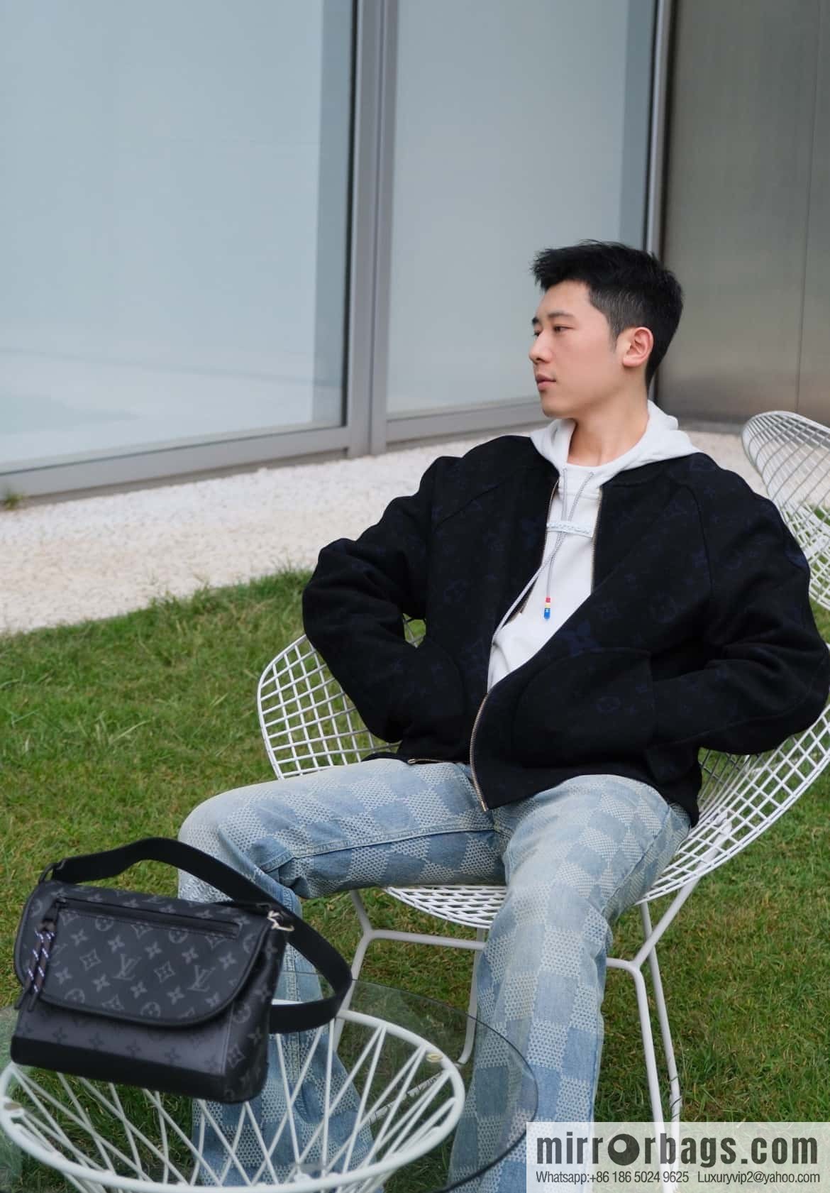 [Boutique‑grade] M12681 black flower/silver flower, men's bag messenger bag series Pulse messenger bag