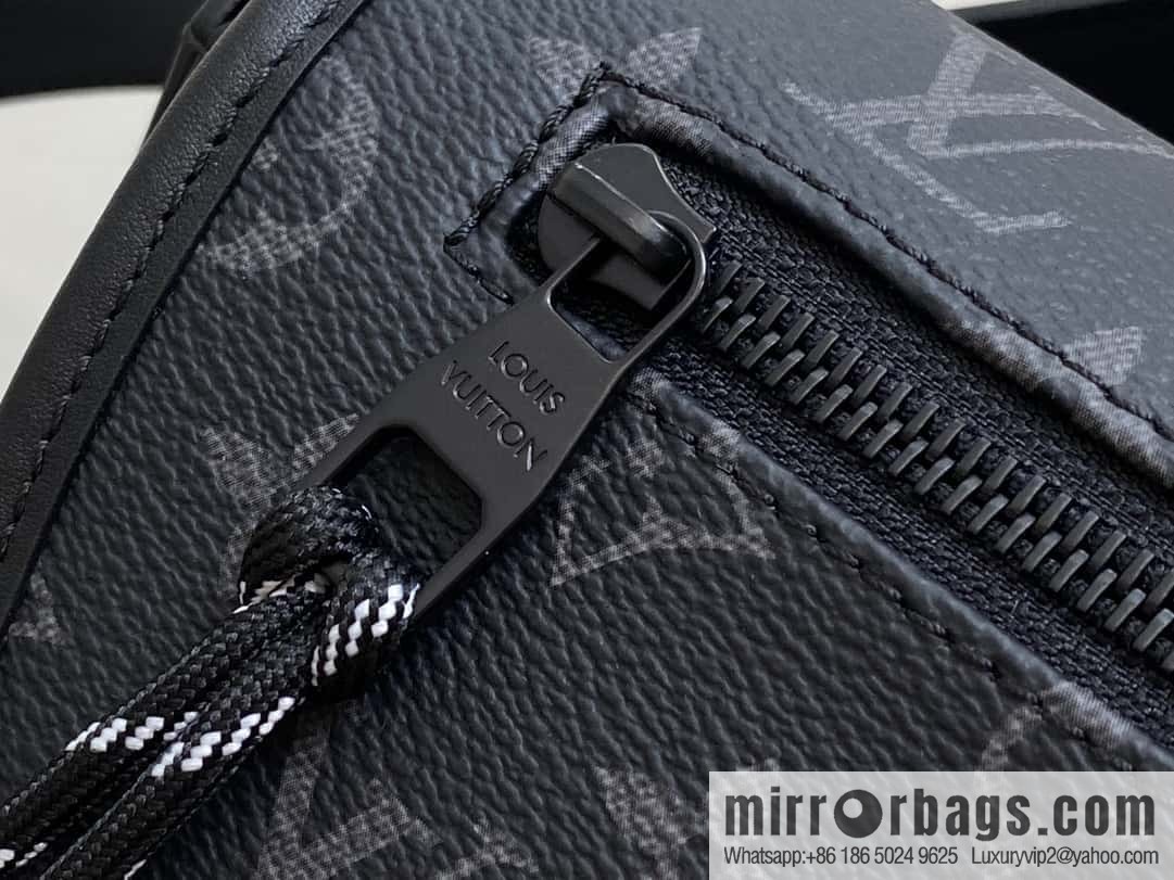 [Boutique‑grade] M12681 black flower/silver flower, men's bag messenger bag series Pulse messenger bag
