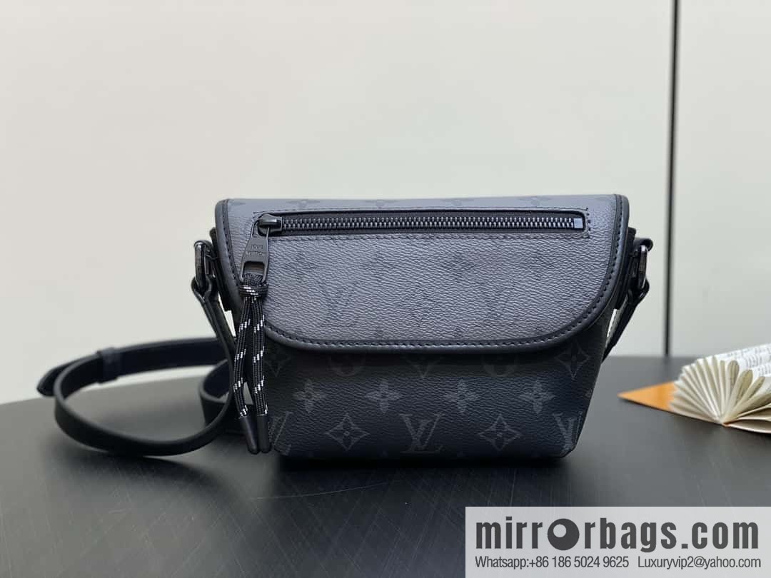 [Boutique‑grade] M12806 black flower/silver flower, men's bag messenger bag series Pulse mini handbag