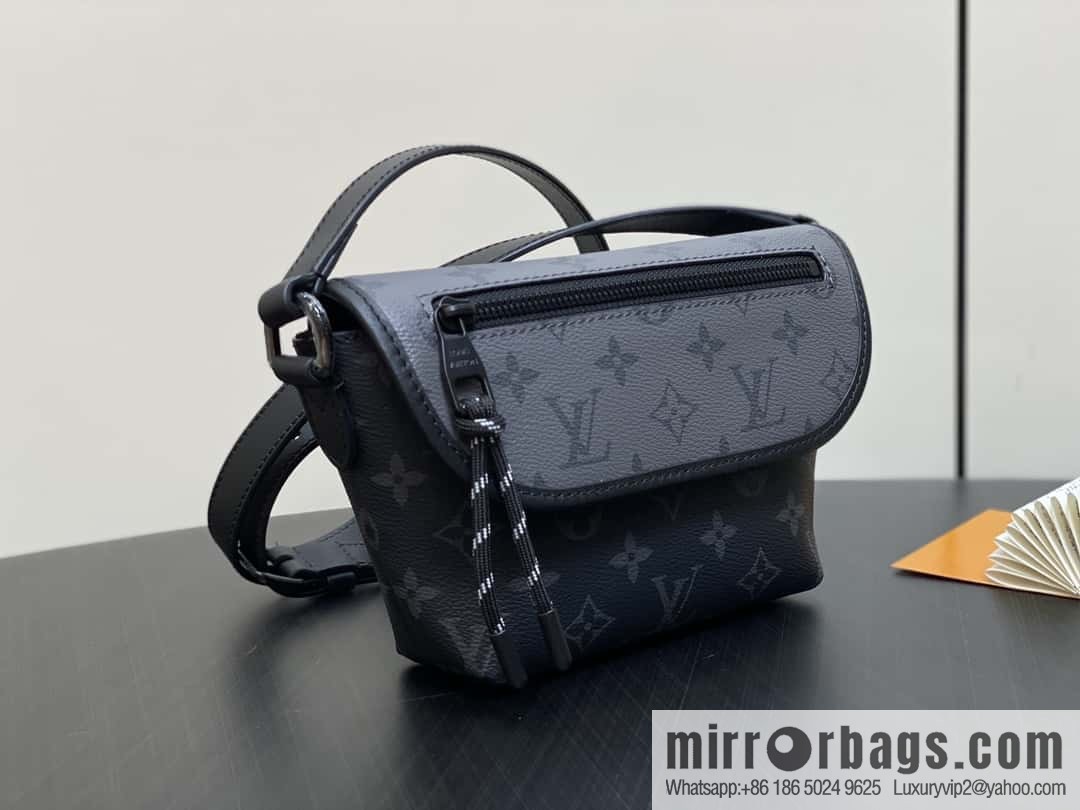 [Boutique‑grade] M12806 black flower/silver flower, men's bag messenger bag series Pulse mini handbag