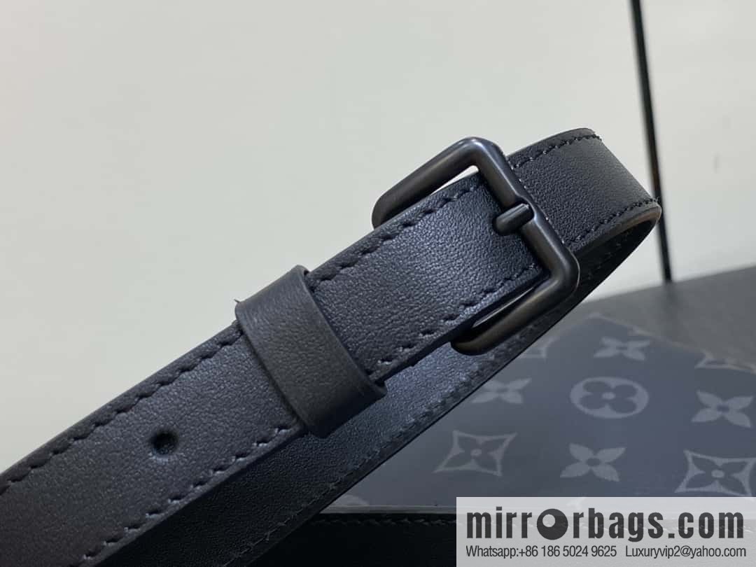[Boutique‑grade] M12806 black flower/silver flower, men's bag messenger bag series Pulse mini handbag