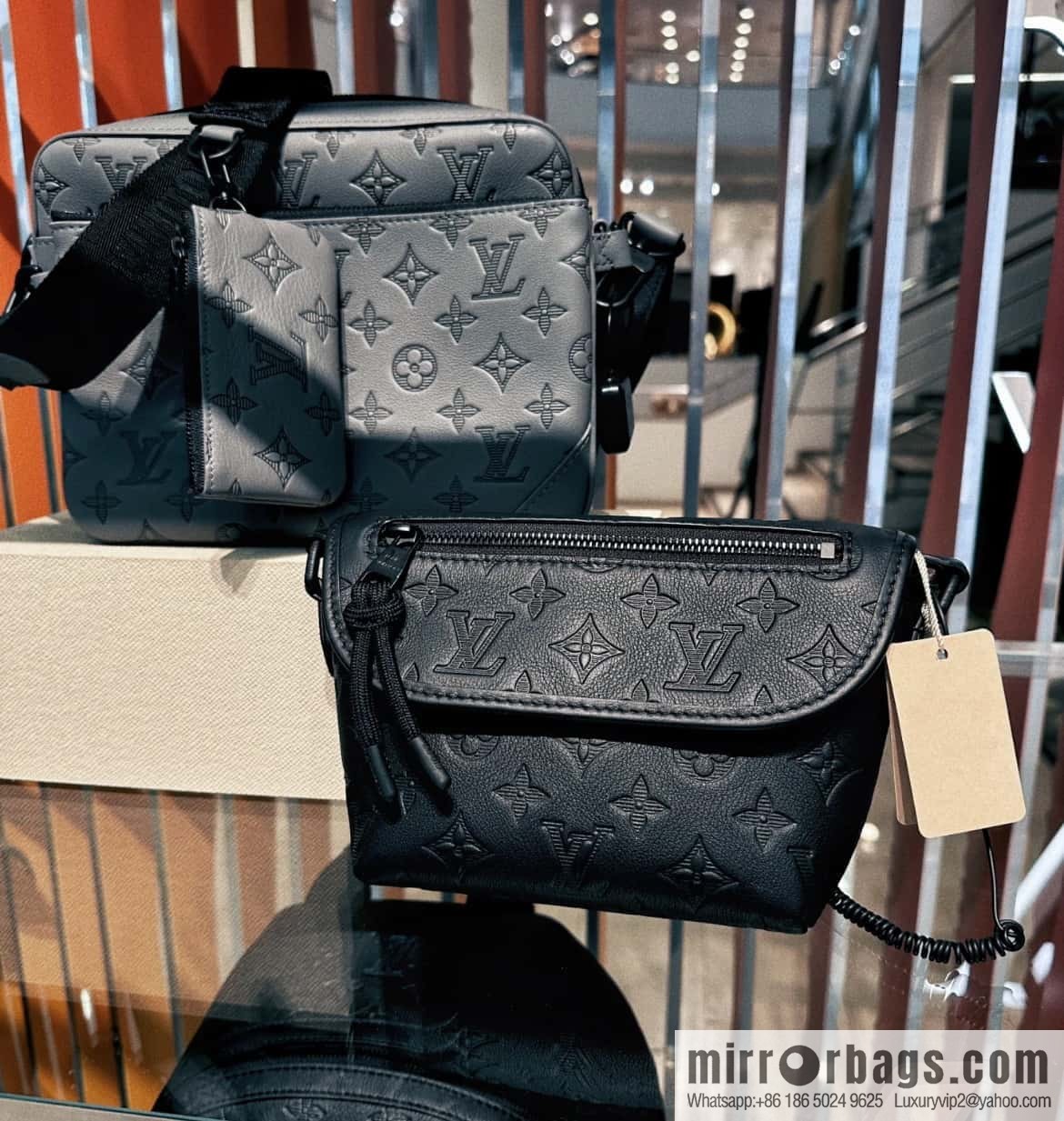 [Boutique‑grade] M12636 black full leather, men's bag messenger bag series Pulse mini handbag