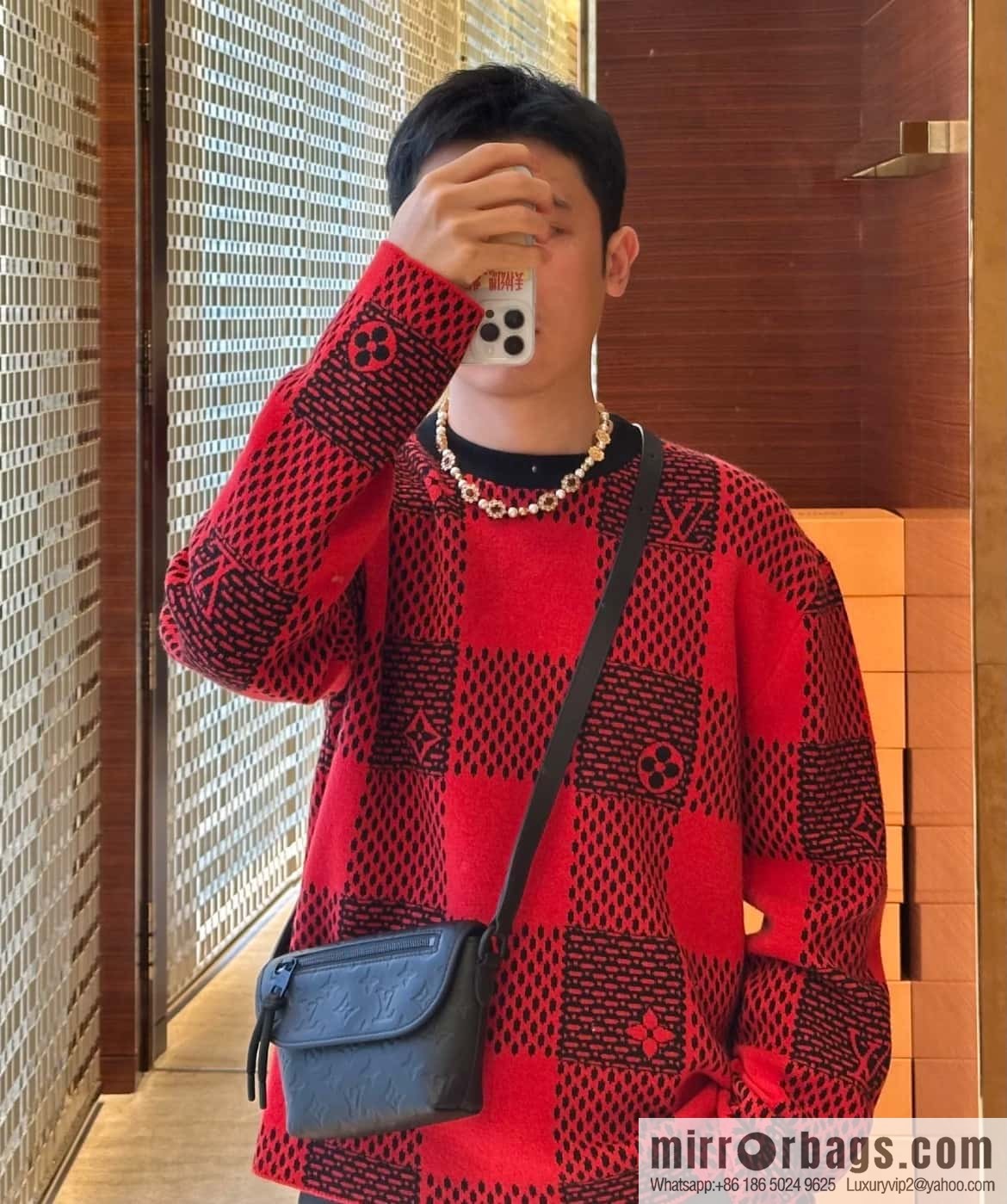 [Boutique‑grade] M12636 black full leather, men's bag messenger bag series Pulse mini handbag