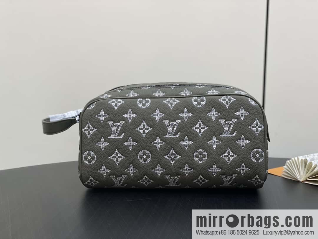[Boutique‑grade] M12651 green silk screen printing, toilet bag cosmetic bag series Locker Dopp Kit toilet bag