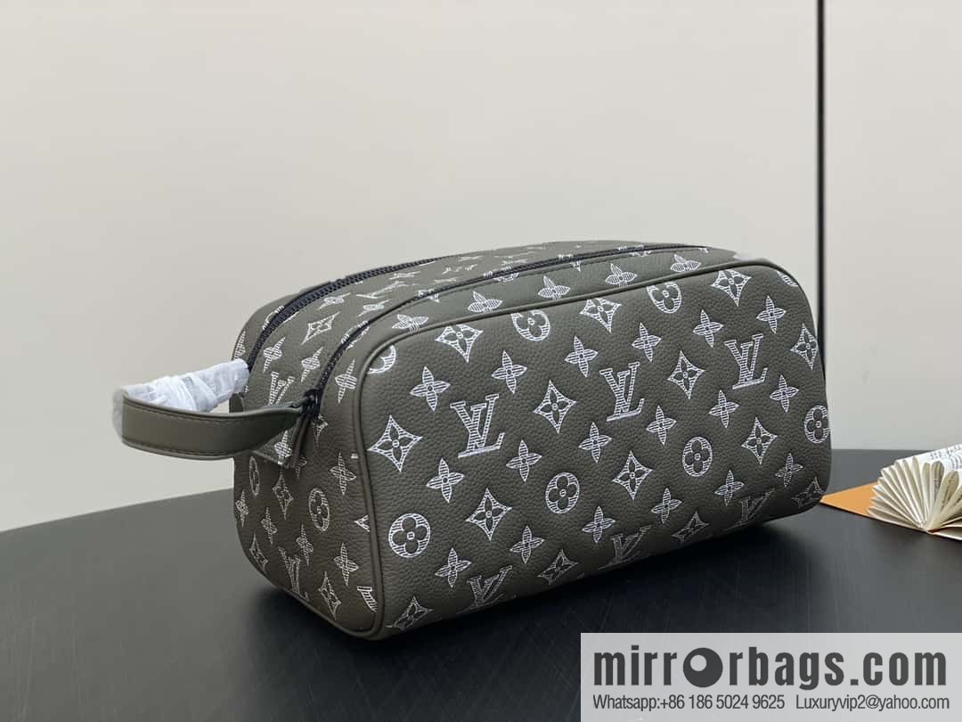 [Boutique‑grade] M12651 green silk screen printing, toilet bag cosmetic bag series Locker Dopp Kit toilet bag