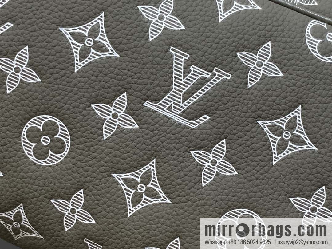 [Boutique‑grade] M12651 green silk screen printing, toilet bag cosmetic bag series Locker Dopp Kit toilet bag