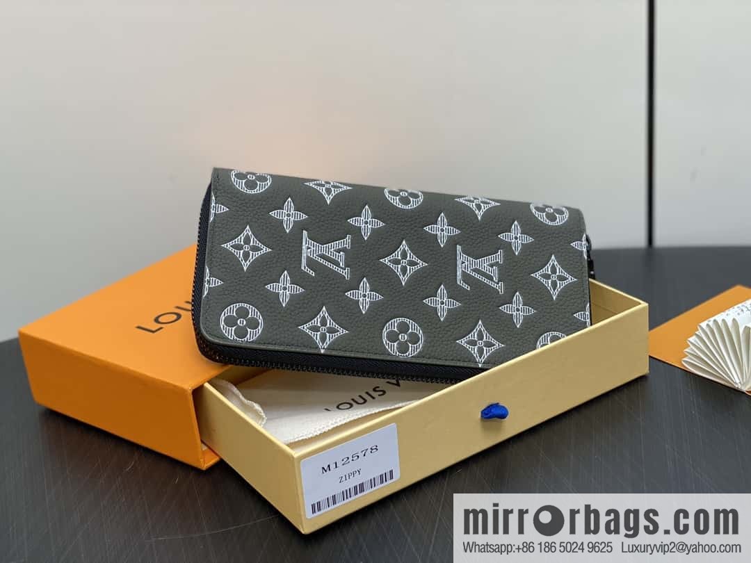 [Premium‑quality] M12578 green full leather embossed, single zipper wallet series Zippy zipper wallet