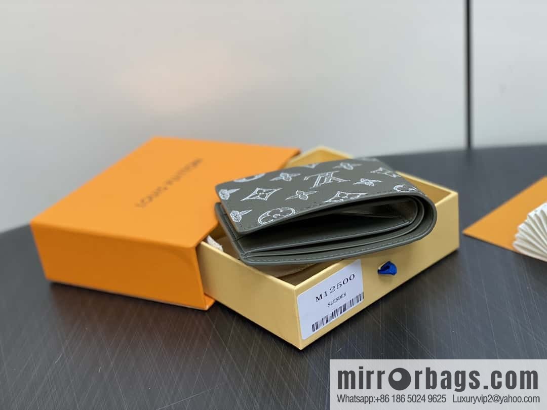 [Boutique‑grade] M12500 green full leather embossed, suit clip wallet series MULTIPLE wallet