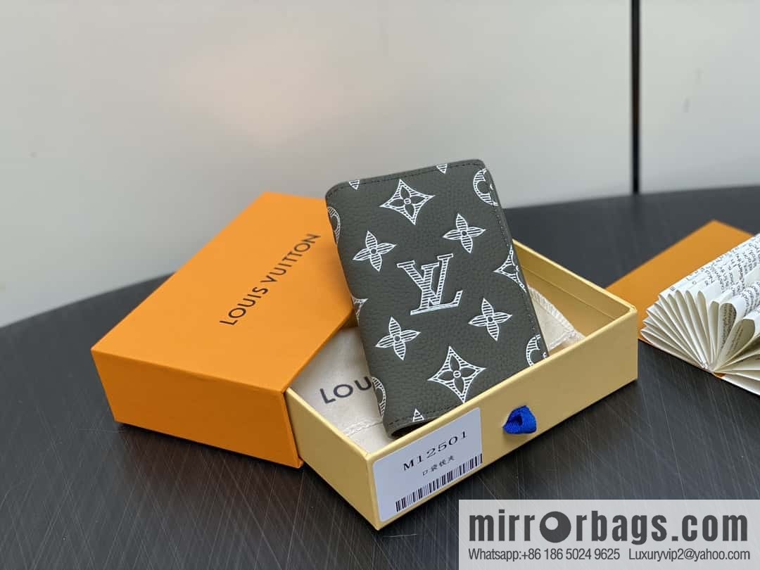 [Boutique‑grade] M12501 green full leather embossing, card bag wallet series, pocket wallet