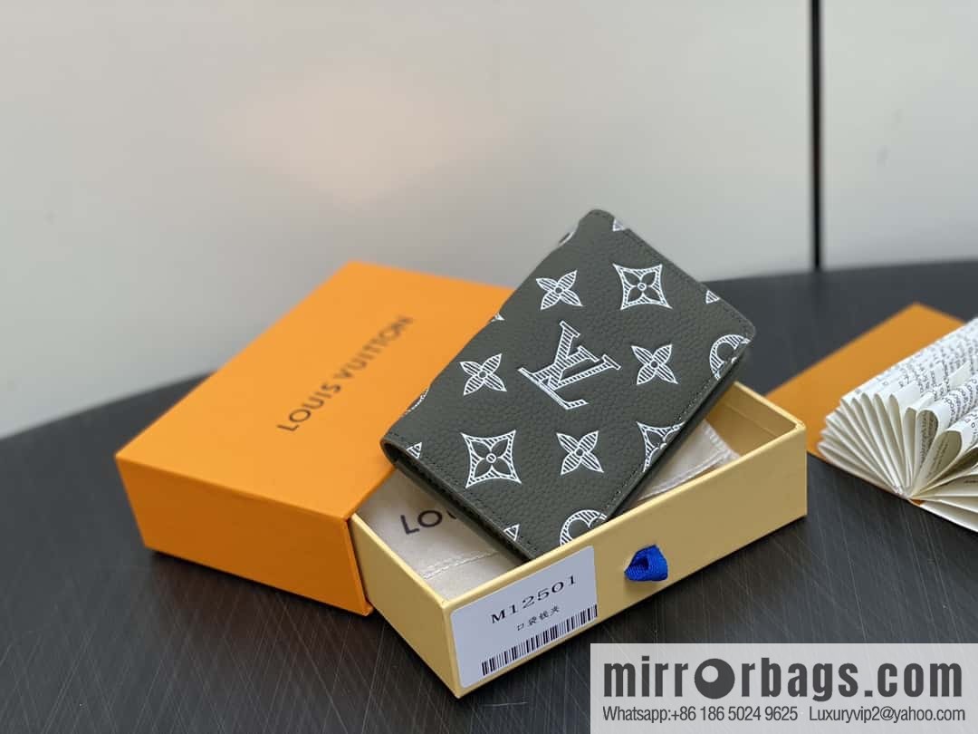 [Boutique‑grade] M12501 green full leather embossing, card bag wallet series, pocket wallet