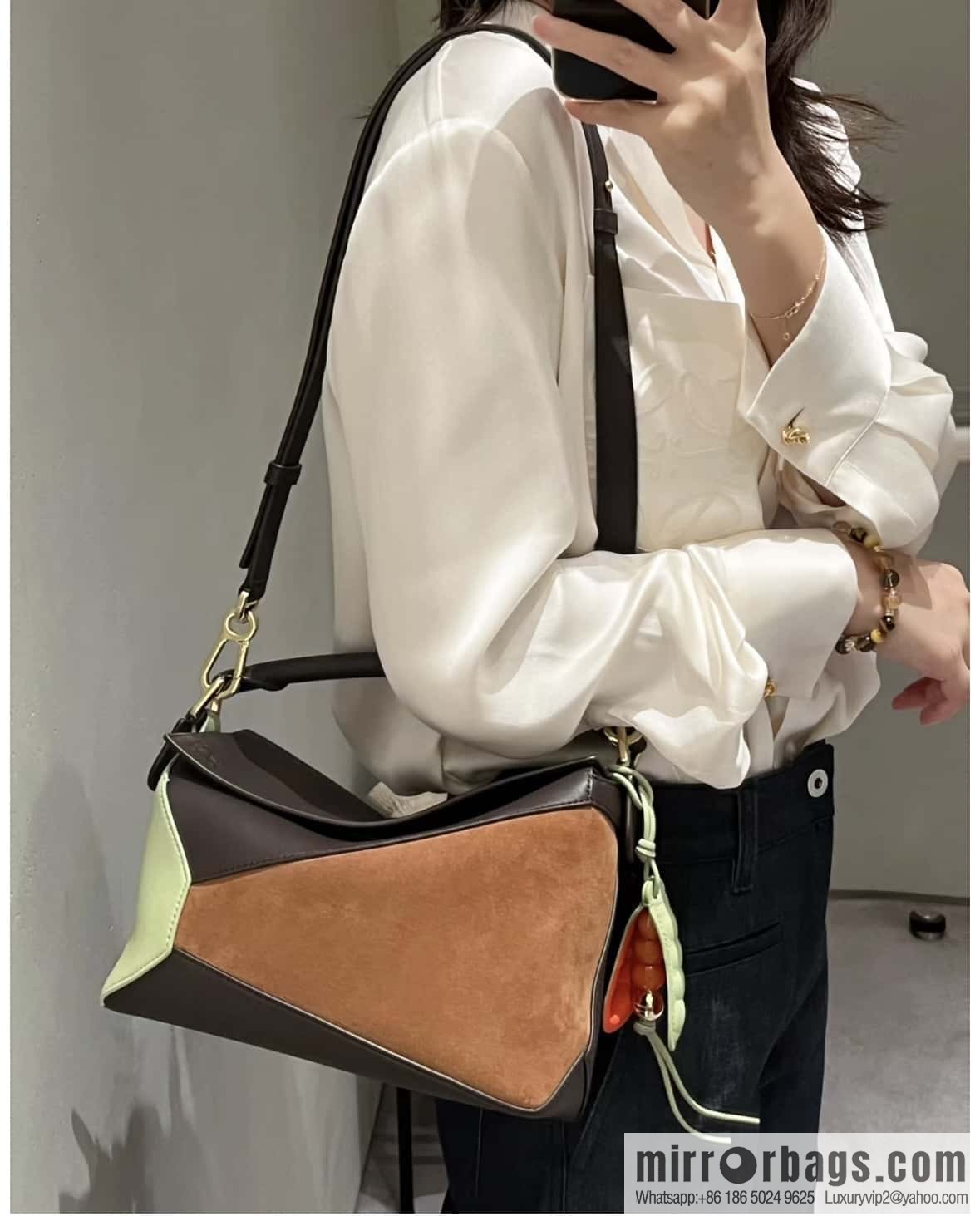 LOEWE new suede puzzle shipped 🎉 0681