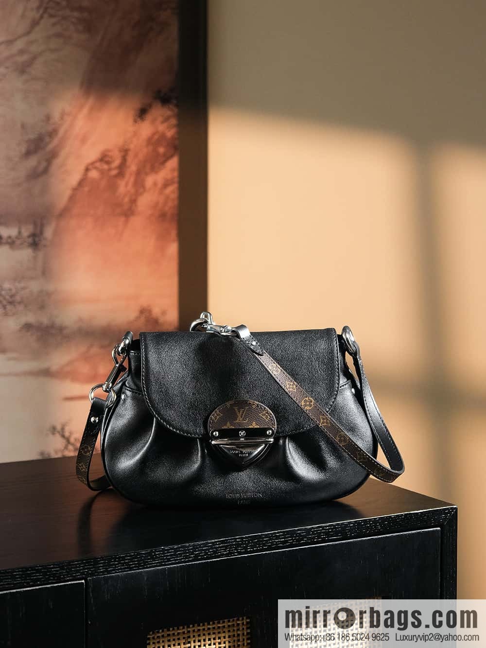 LV ππππππ ππππ chip beating code ingot bag series #M