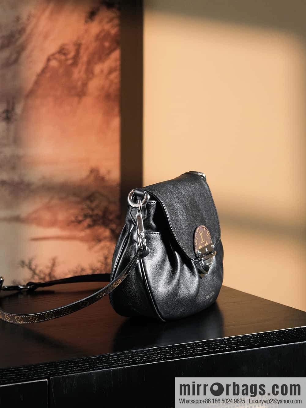 LV ππππππ ππππ chip beating code ingot bag series #M