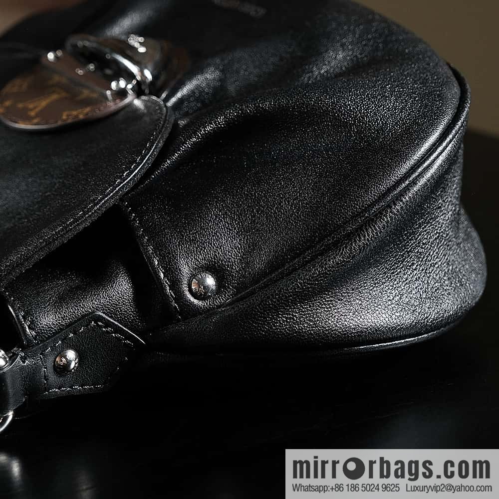 LV ππππππ ππππ chip beating code ingot bag series #M