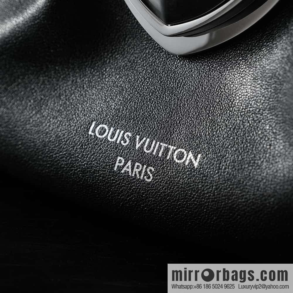 LV ππππππ ππππ chip beating code ingot bag series #M