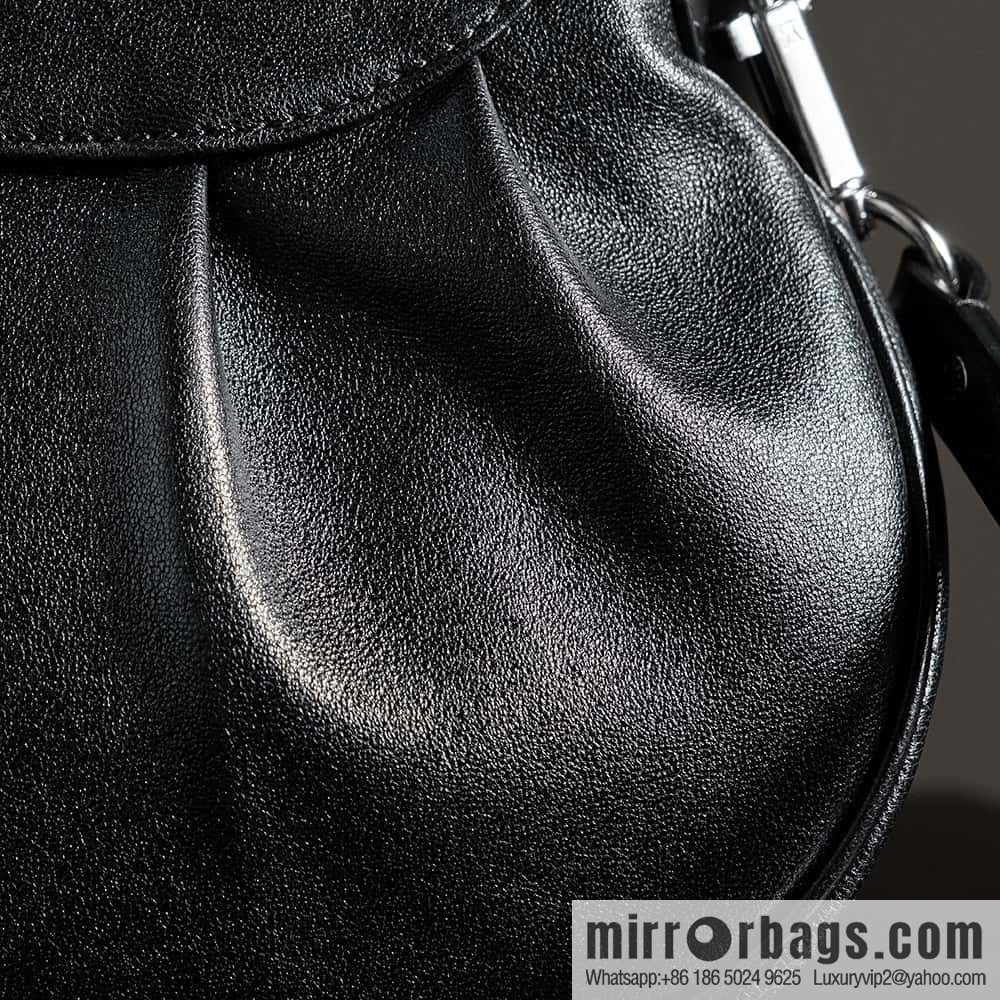 LV ππππππ ππππ chip beating code ingot bag series #M