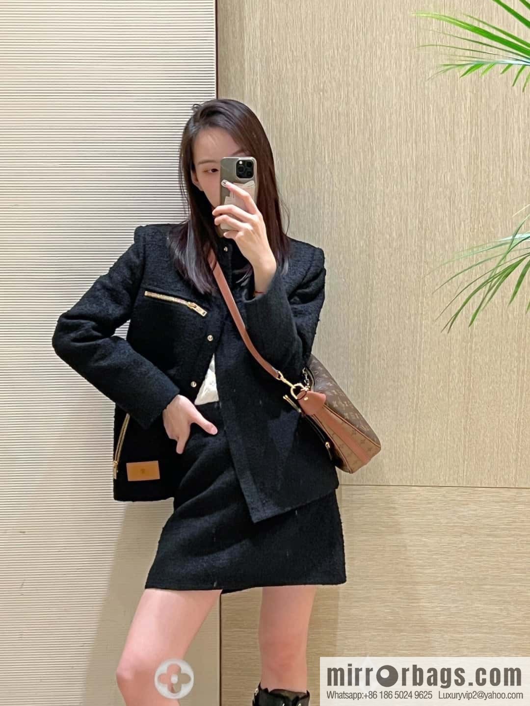 LV ππππ ππππ chip diamond beating code big pea bag series #M
