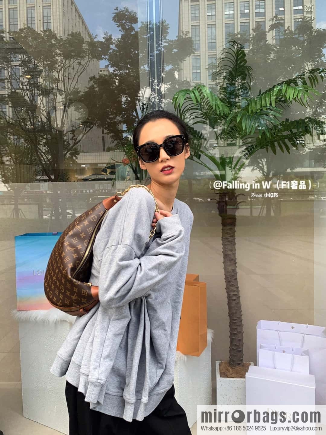 LV ππππ ππππ chip diamond beating code big pea bag series #M