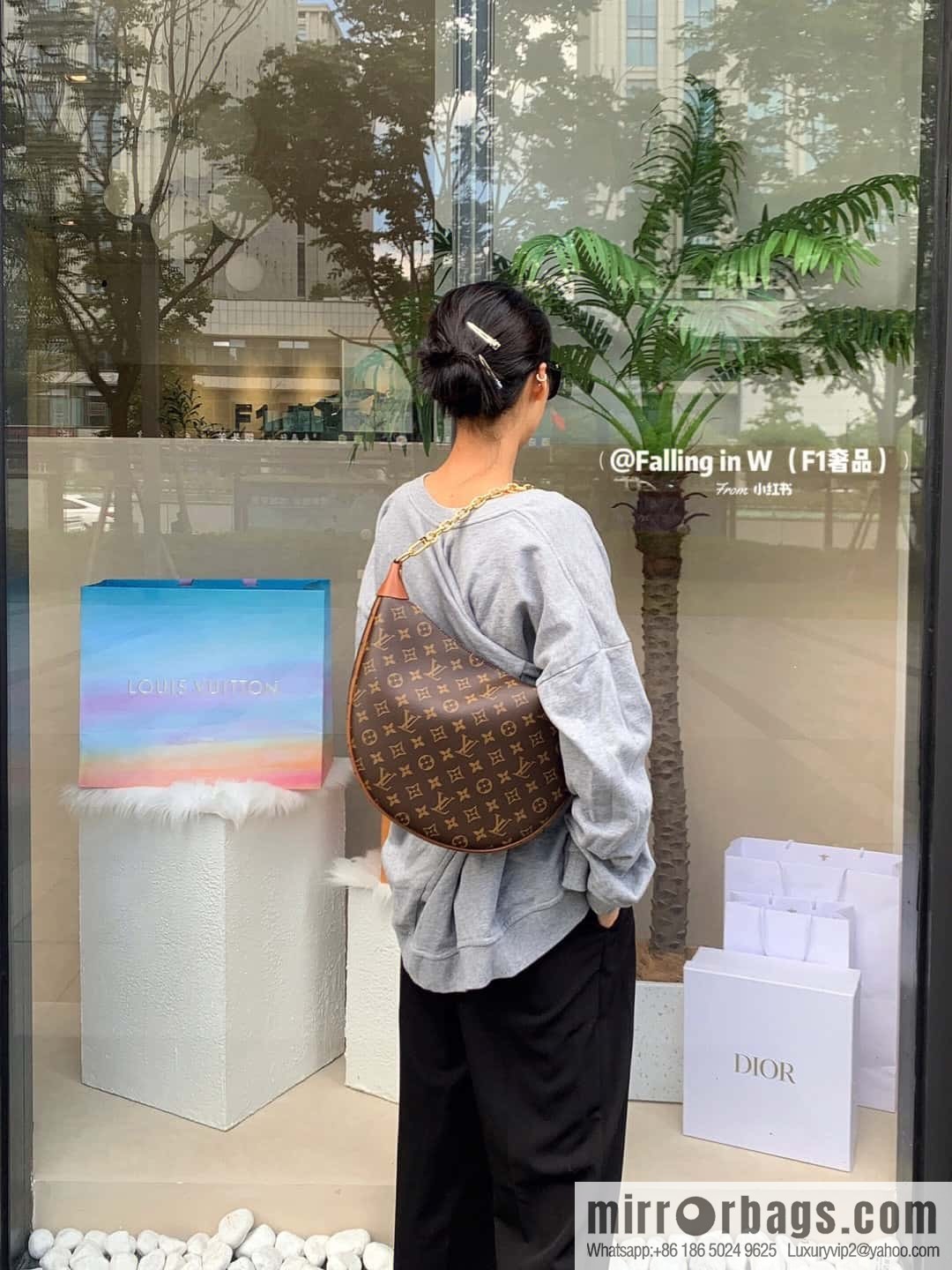 LV ππππ ππππ chip diamond beating code big pea bag series #M