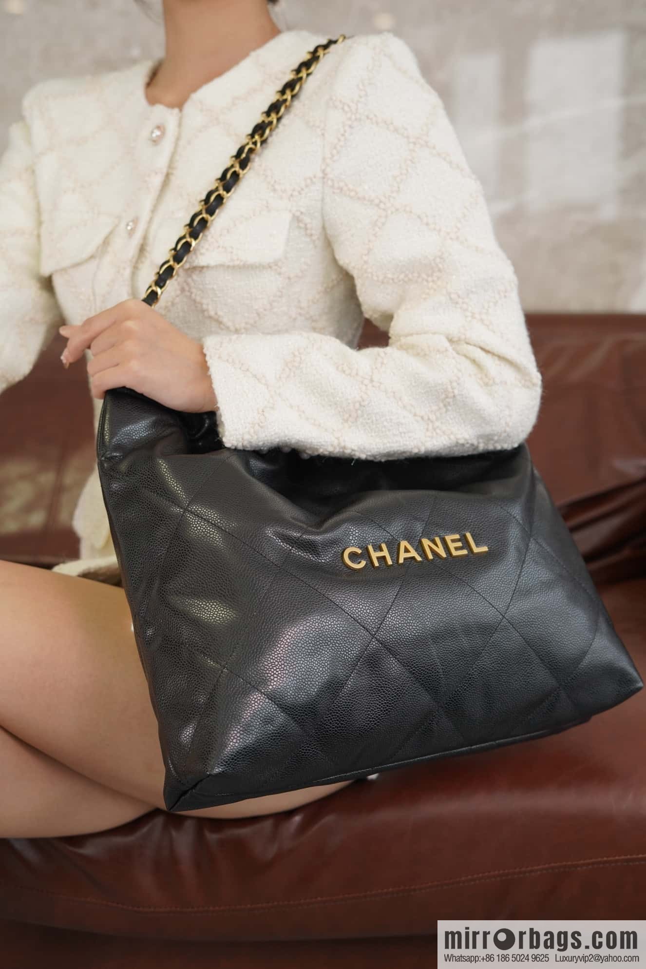 ππππππ πππ new litchi pattern handbag, medium black gold buckle AS3261