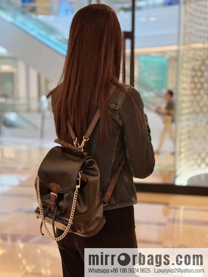 LV M12587 Montsouris PM