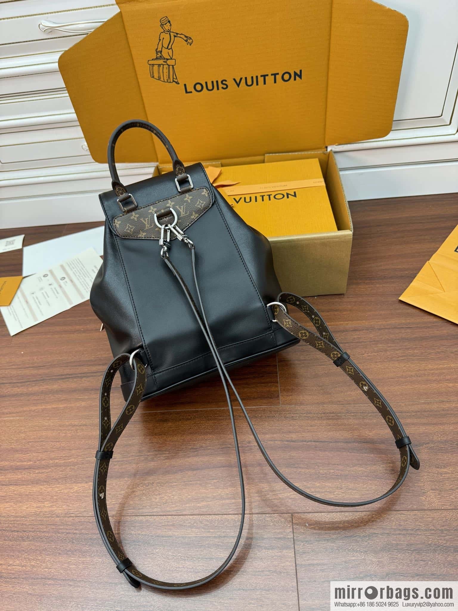 LV M12587 Montsouris PM