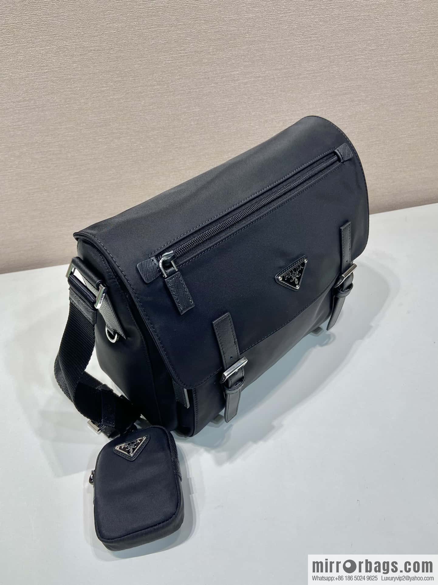 PRADA 🎉 upgraded messenger bag 🎉🎉 1BD953B environmental protection standard🎉