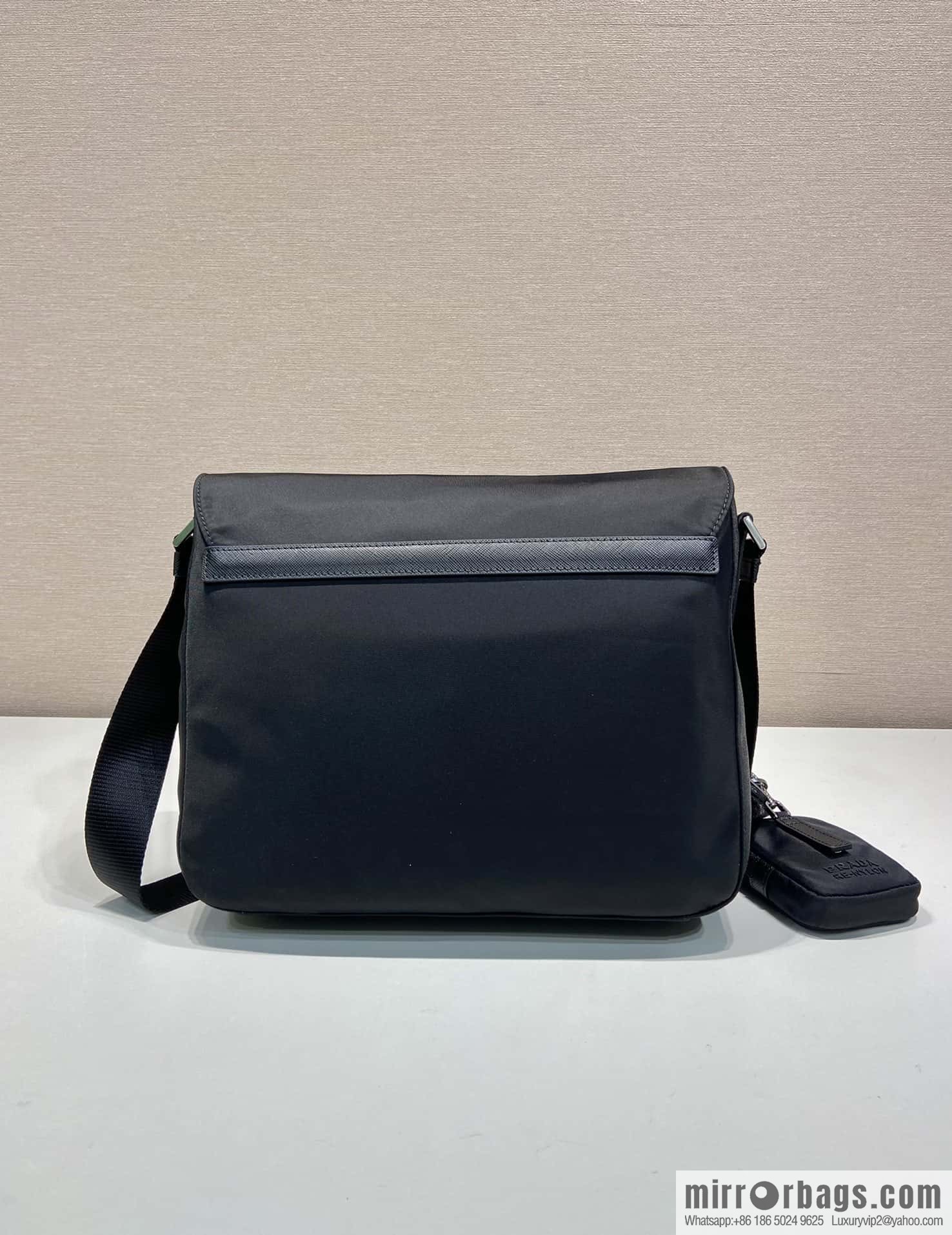 PRADA 🎉 upgraded messenger bag 🎉🎉 1BD953B environmental protection standard🎉