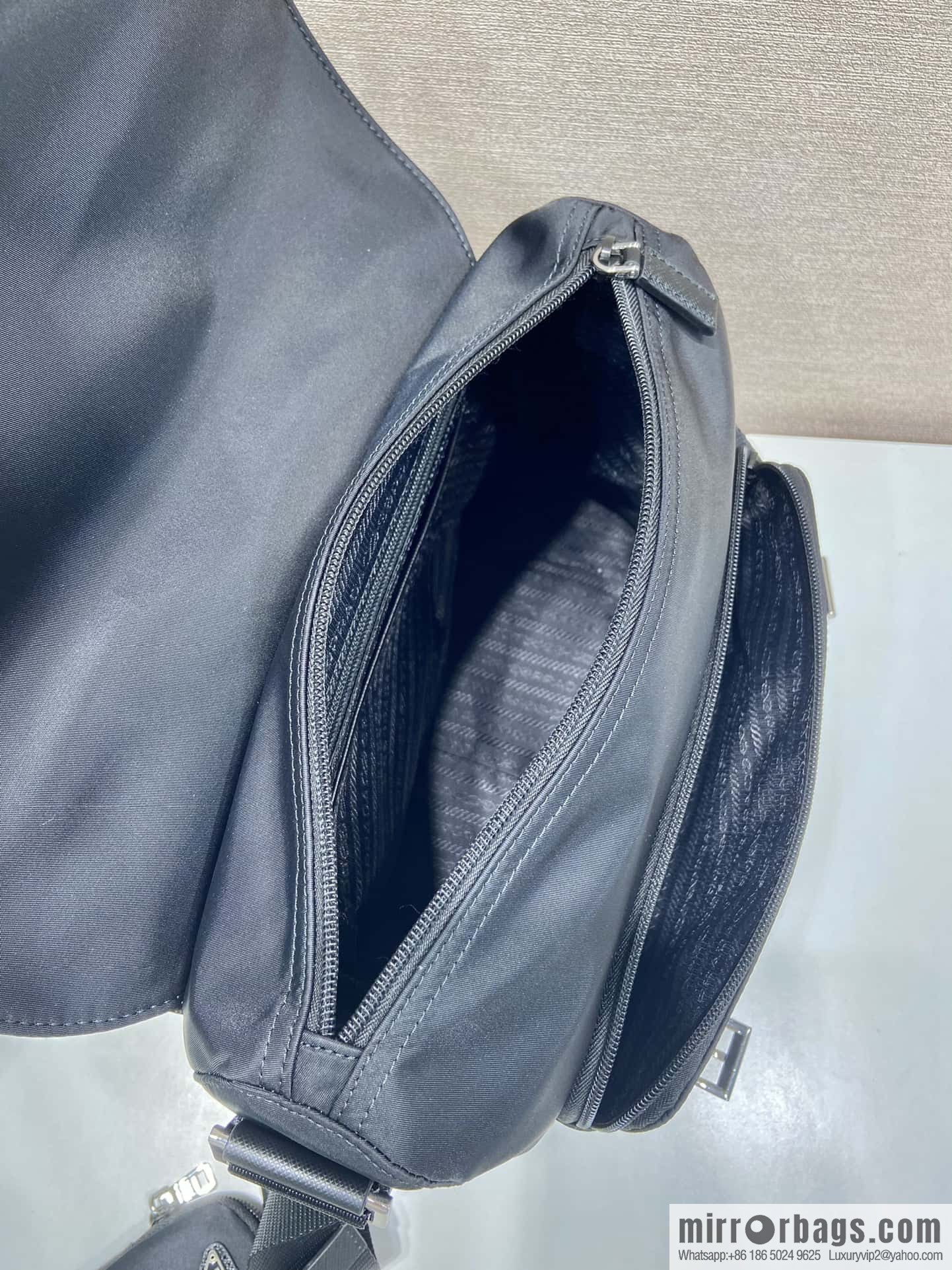 PRADA 🎉 upgraded messenger bag 🎉🎉 1BD953B environmental protection standard🎉