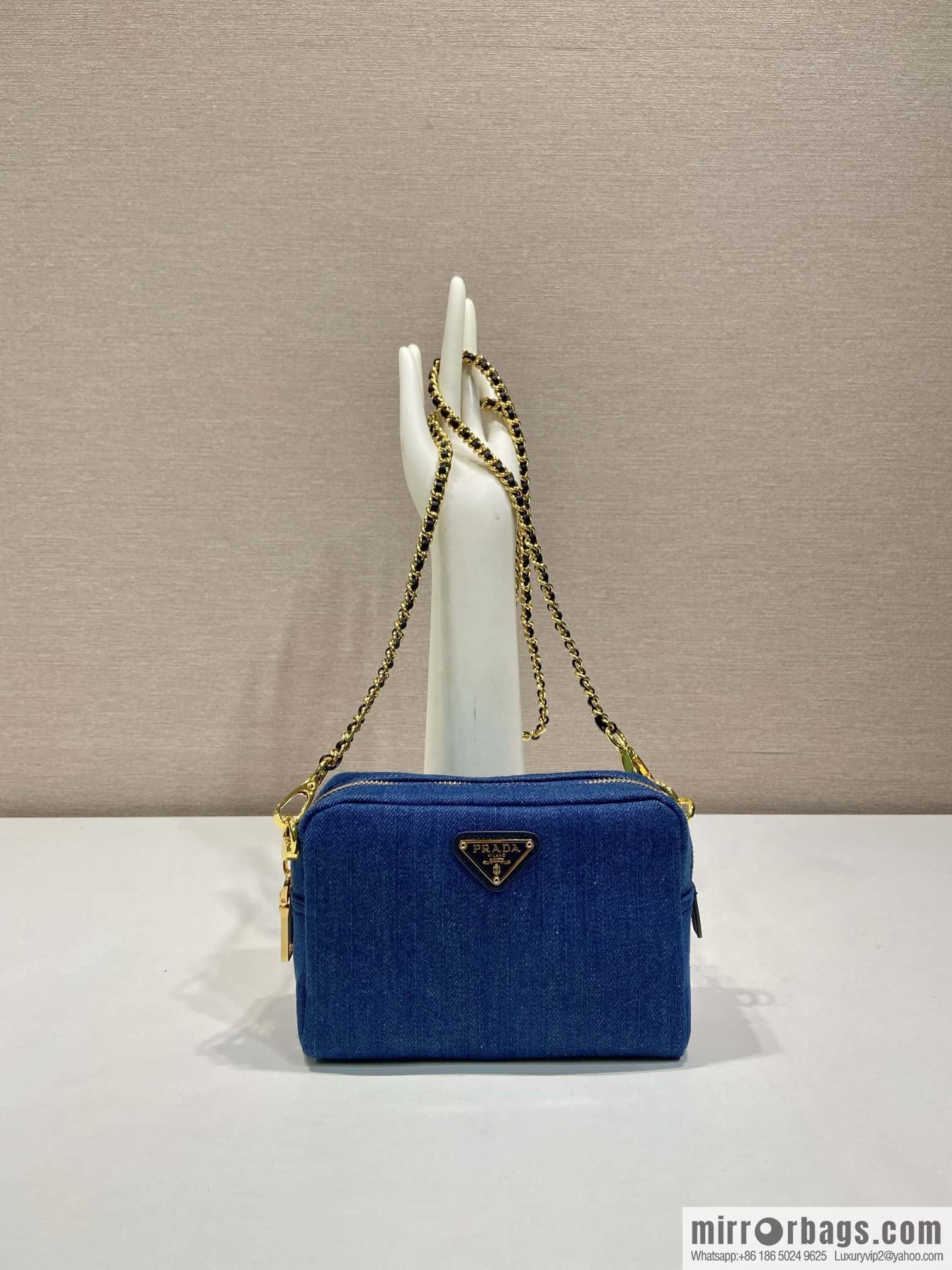 PRADA 🎉 medieval denim bag 🎉 1NS696 L🎉🎉